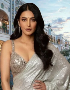 Shruti Haasan Mother